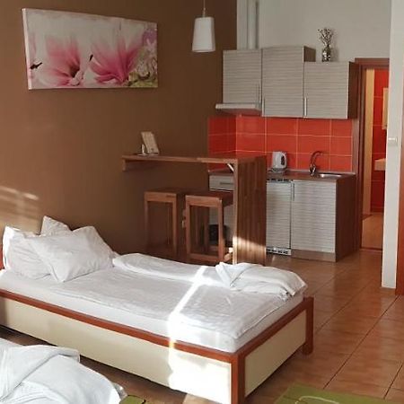 Alex Pension Presov Ngoại thất bức ảnh